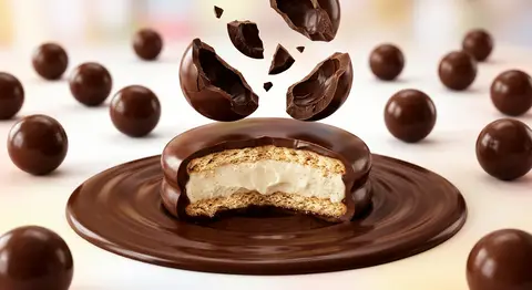 Create an ultra-realistic commercial product image using the uploaded product ph - AI生成图片 2