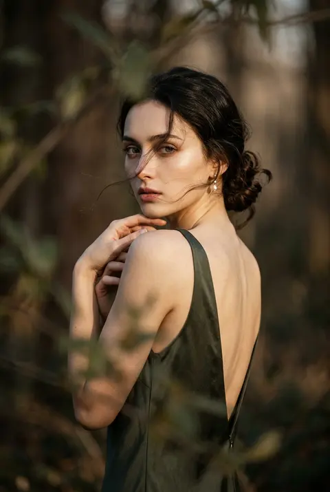 Create a moody, ethereal cinematic portrait of Seraphine Vale in a dramatic over - AI生成图片 3