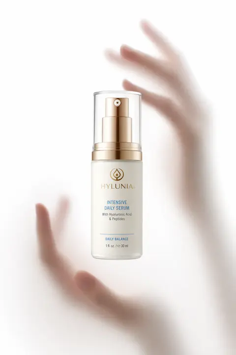 Photorealistic luxury product visual using the uploaded reference as the exact h - AI生成图片 1