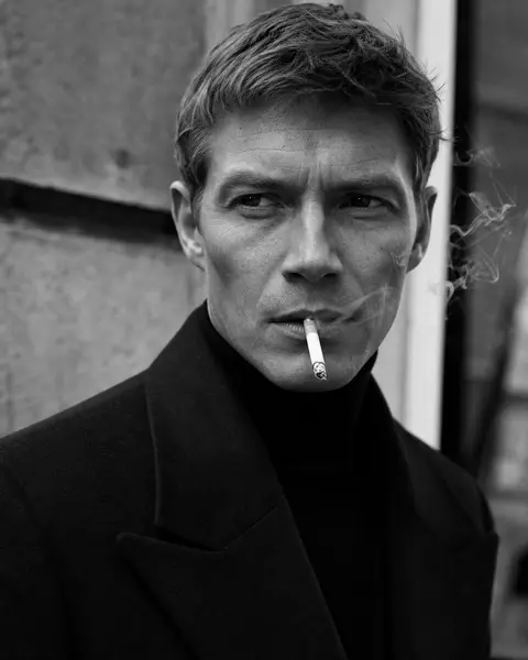 Ultra-realistic fashion black and white portrait of a man with short light hair, - AI生成图片 4
