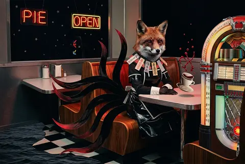 A mythical nine-tailed fox spirit seated alone in a 1950s retro diner booth at m - AI生成图片 2